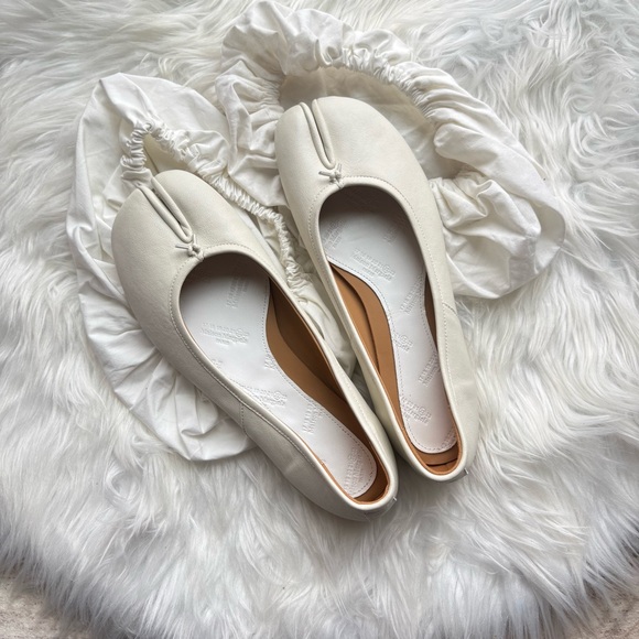 Maison Martin Margiela Shoes - Brand NEW Maison Margiela Cream Leather Ballet Flats